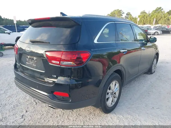 5XYPG4A53KG499210 — 2019 Kia Sorento, фото 4 с аукциона IAAI, Передняя часть слева