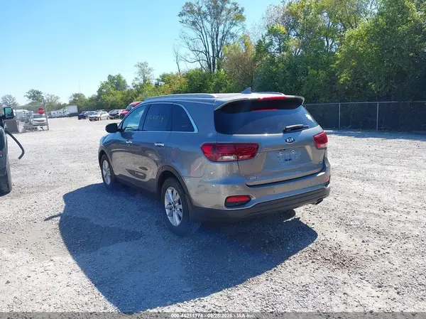5XYPG4A55KG499371 — 2019 Kia Sorento, фото 3 с аукциона IAAI, Передняя часть