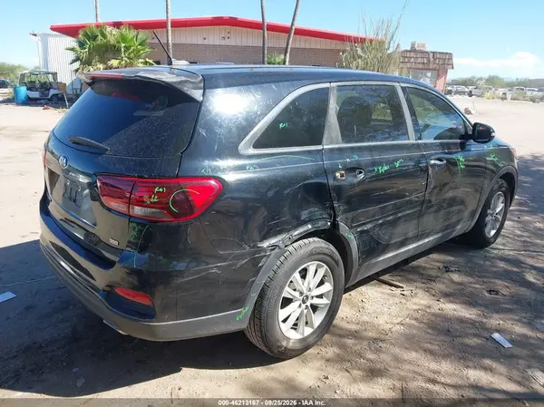 5XYPG4A34KG531175 — 2019 Kia Sorento, фото 4 с аукциона IAAI, Правый бок