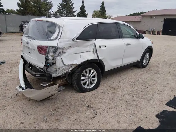 5XYPGDA57KG566679 — 2019 Kia Sorento, фото 4 с аукциона IAAI, Задняя часть справа