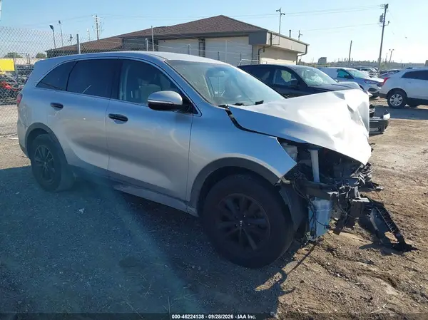 5XYPG4A39KG468218 — 2019 Kia Sorento, Передняя часть (Front End), фото до ремонта
