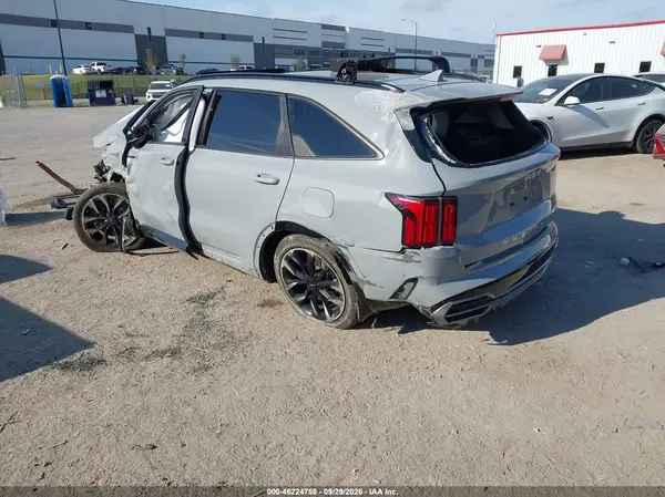 5XYRK4LF7NG127550 — 2022 Kia Sorento, фото 3 с аукциона IAAI, Повреждения со всех сторон