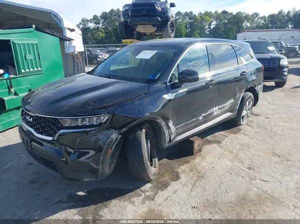 5XYRG4LC6PG196434 — 2023 Kia Sorento, фото 2 с аукциона IAAI, Передняя часть