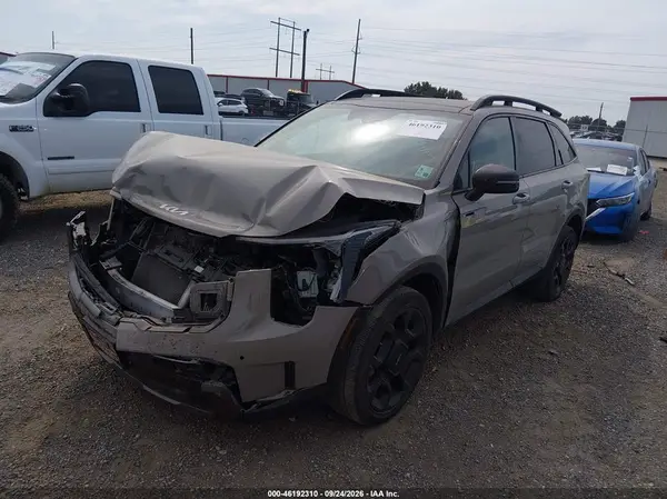 5XYRHDJF8RG261703 — 2024 Kia Sorento, фото 2 с аукциона IAAI, Передняя часть