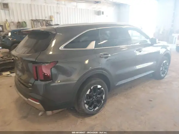 5XYRLDJC7RG260904 — 2024 Kia Sorento, фото 4 с аукциона IAAI, Правый бок