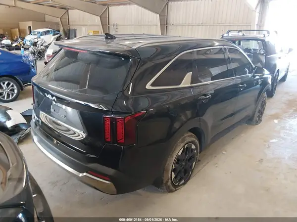 5XYRL4JC1SG361040 — 2025 Kia Sorento, фото 4 с аукциона IAAI, Повреждения со всех сторон