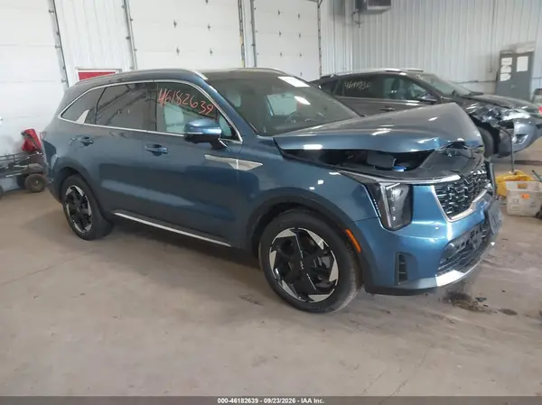 KNDRKDJG8S5372499 — 2025 Kia Sorento, Передняя часть (Front End), фото до ремонта