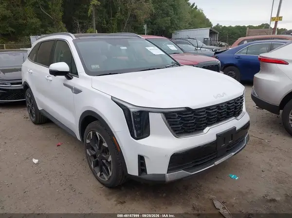 5XYRK4JFXSG317230 — 2025 Kia Sorento, Задняя часть (Rear), фото до ремонта