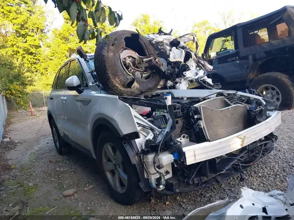 5XYRG4JCXSG327070 — 2025 Kia Sorento, Опрокидывание (Rollover), фото до ремонта