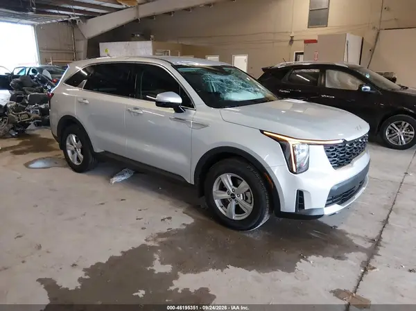 5XYRG4JC4TG463163 — 2026 Kia Sorento, Передняя часть (Front End), фото до ремонта