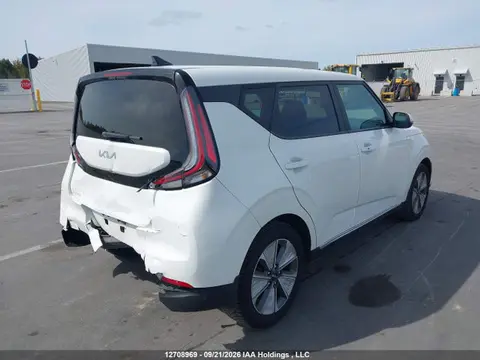 2023 KIA SOUL EV VIN KNDJ23A29P7030079 фото 4
