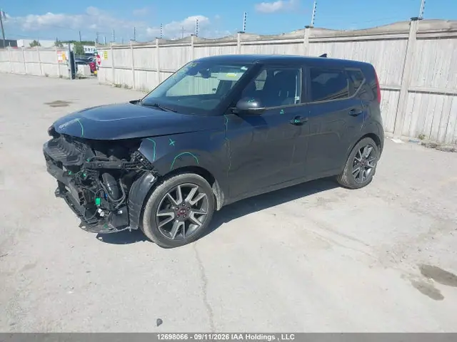 KNDJ33AU5L7104932 — 2020 Kia Soul EX/EX Anniversary Edition/EX Limited/EX Premium/ex+/GT-Line Limited/GT-Line Premium, фото 2 с аукциона IAAI 14.10.2026, Передняя часть