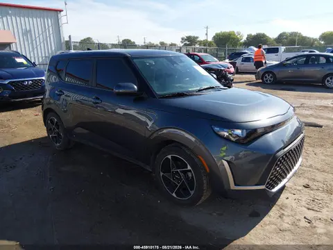 KNDJ33AUXP7889552 — 2023 Kia SOUL EX, Град (Hail), фото до ремонта