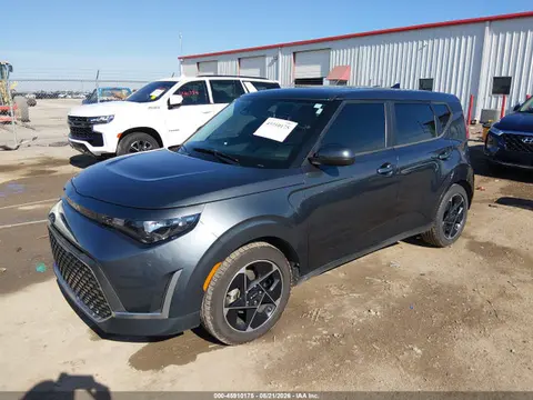 2023 KIA SOUL EX VIN KNDJ33AUXP7889552 фото 2