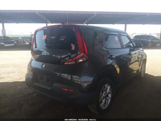 KNDJ23AU3N7813736 — 2022 Kia SOUL LX, фото 4 с аукциона IAAI 13.10.2026, Передняя часть справа