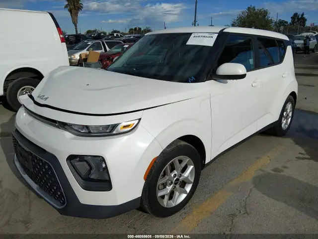 KNDJ23AU6N7830336 — 2022 Kia SOUL LX, фото 2 с аукциона IAAI 14.10.2026, Передняя часть справа