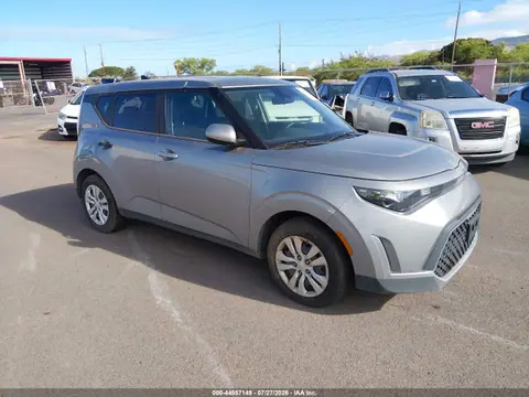 KNDJ23AU8P7874650 — 2023 Kia SOUL LX, Правый бок (Right Side), фото до ремонта