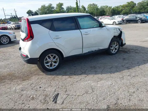 2020 KIA SOUL S VIN KNDJ23AU4L7055631 фото 4