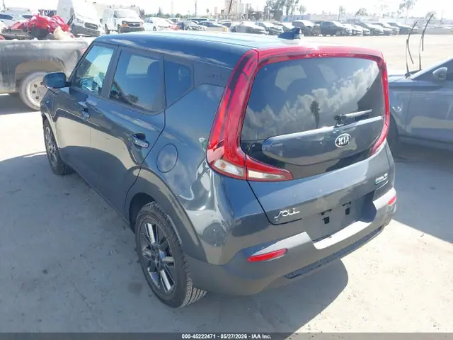 KNDJ23AU1M7795428 — 2021 Kia SOUL S, фото 3 с аукциона IAAI 30.09.2026, Передняя часть