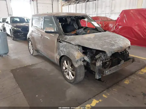 KNDJP3A55E7075822 — 2014 Kia Soul, Угон (Theft), фото до ремонта