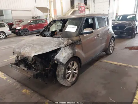 2014 KIA SOUL + VIN KNDJP3A55E7075822 фото 2