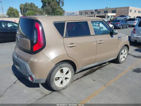 2015 KIA Soul VIN KNDJN2A2XF7191895 фото 4
