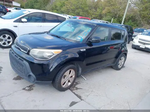 2015 KIA Soul VIN KNDJN2A24F7125780 фото 2