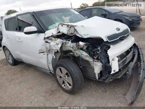 KNDJN2A24F7152770 — 2015 Kia Soul, фото 2 с аукциона IAAI, Левый и правый бока