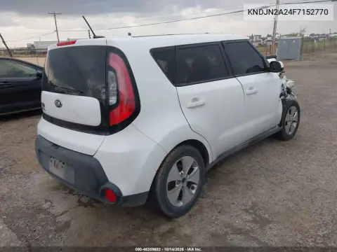 KNDJN2A24F7152770 — 2015 Kia Soul, фото 5 с аукциона IAAI, Левый и правый бока