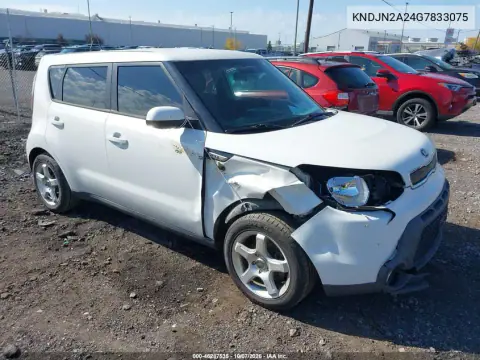 KNDJN2A24G7833075 — 2016 Kia Soul, Передняя часть, фото до ремонта