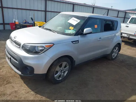 2017 KIA Soul VIN KNDJN2A25H7436024 фото 2