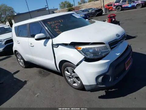 KNDJN2A21H7499816 — 2017 Kia Soul, Передняя часть (Front End), фото до ремонта