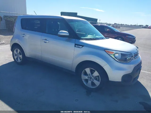 2017 KIA Soul VIN KNDJN2A2XH7456575 фото 1