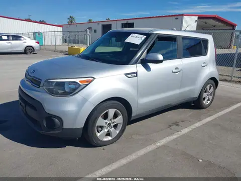 2017 KIA Soul VIN KNDJN2A2XH7456575 фото 2
