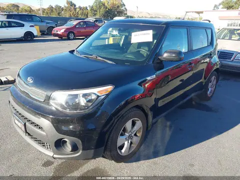 2017 KIA Soul VIN KNDJN2A28H7437197 фото 2