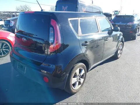 2017 KIA Soul VIN KNDJN2A28H7437197 фото 4