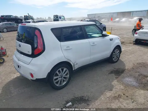 2018 KIA SOUL + VIN KNDJP3A55J7516035 фото 4