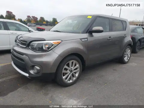 2018 Kia Soul + VIN KNDJP3A54J7517158 фото 3