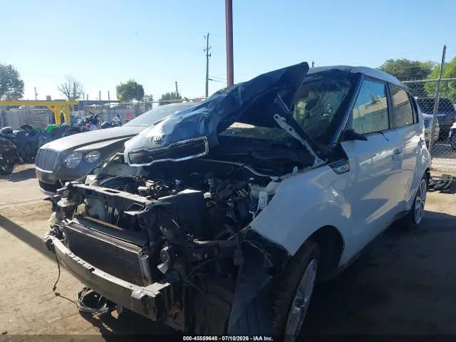 KNDJP3A5XJ7898692 — 2018 Kia Soul, фото 2 с аукциона IAAI 13.10.2026, Повреждения со всех сторон
