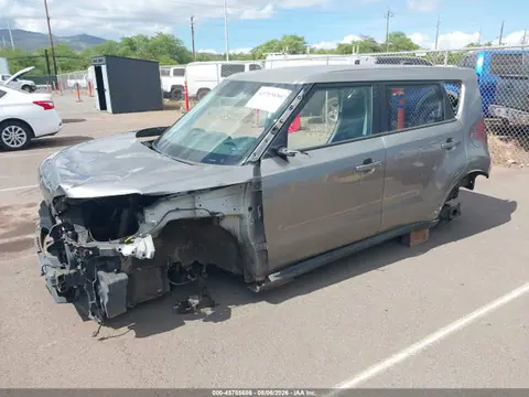 2018 KIA SOUL + VIN KNDJP3A5XJ7561150 фото 2
