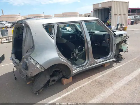 2018 KIA SOUL + VIN KNDJP3A5XJ7561150 фото 4