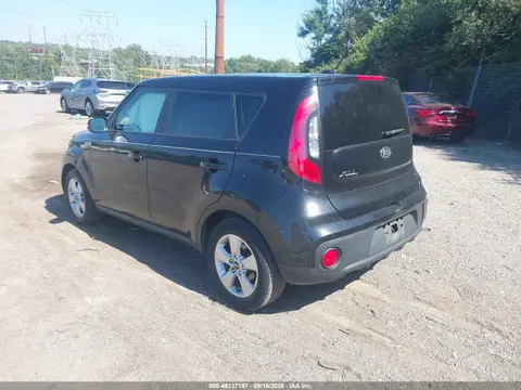 2018 KIA Soul VIN KNDJN2A24J7572120 фото 3