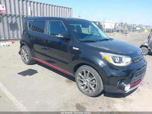 KNDJX3AA2J7898571 — 2018 Kia Soul, Задняя часть (Rear), фото до ремонта