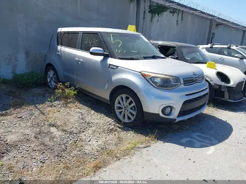 2018 KIA SOUL + VIN KNDJP3A5XJ7526995 фото 1