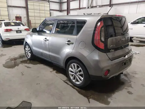 2019 KIA SOUL + VIN KNDJP3A5XK7651982 фото 3
