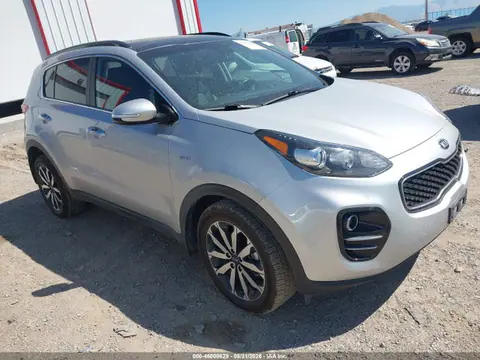 KNDPNCAC8K7511573 — 2019 Kia Sportage EX, Передняя часть слева (Left Front), фото до ремонта