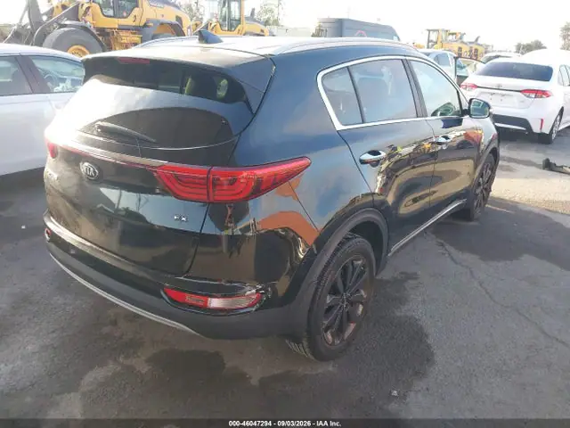 KNDPN3AC9K7583088 — 2019 Kia Sportage EX, фото 4 с аукциона IAAI 14.10.2026, Левый бок