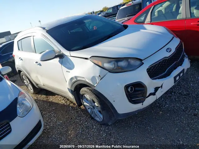 KNDPMCAC6H7086947 — 2017 Kia Sportage LX, Передняя часть (Front), фото до ремонта