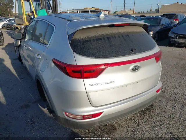 KNDPM3AC8J7387760 — 2018 Kia Sportage LX, фото 3 с аукциона IAAI 30.09.2026, Вандализм