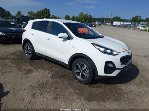 KNDPMCAC3L7822722 — 2020 Kia Sportage LX, Левый бок (Left Side), фото до ремонта